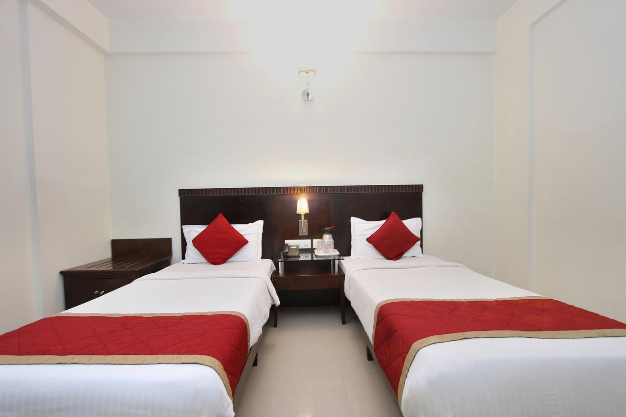 Hotel Amshi International Bangalore Esterno foto